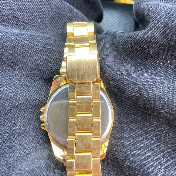 14k gold platted d.f quartz watch - Picture 2 of 6